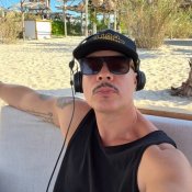 Hotmood - Talk About Music